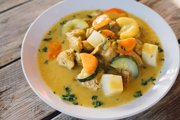 Curry chicken stew